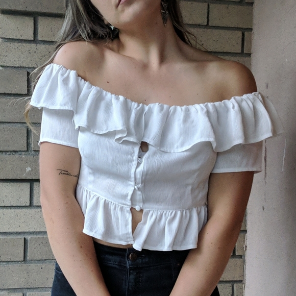 Off the shoulder cropped short sleeve blouse - Picture 1 of 6